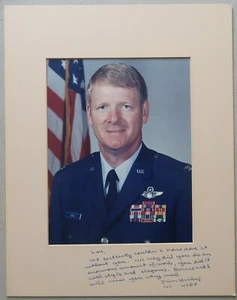 VINTAGE AUTOGRAPHED COLONEL JIM HINKEL US AIR FORCE PHOTOGRAPH - Picture 1 of 2