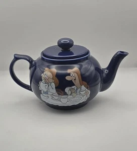 Vintage Wade Lyons Tetley Tea Pot Tea Folk 1990’ - Picture 1 of 8