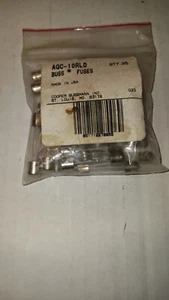 25 x Bussmann AGC-1 0RLD BUSS FUSES - NEW / OLD STOCK - Picture 1 of 2