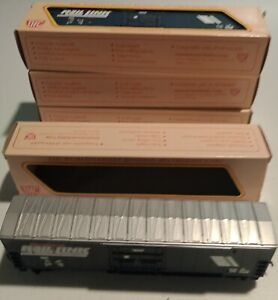 IHC HO 50' Box Cars ; good condition; total of 8 items