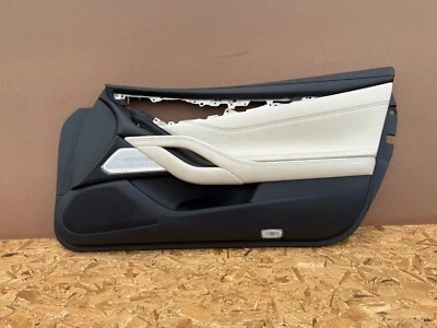 INFINITI Q60 2017-2022 OEM PASAJERO DERECHO INTERIOR PANEL PUERTA ASY (BEIGE/NEGRO) Foto 1 de 4