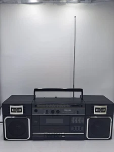 Toshiba RT-7018 AM FM Stereo Radio Cassette Player/Recorder Boombox TESTED - Bild 1 von 8