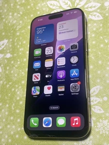 Aftermarket 16 Pro Max solo schermo rotto, non un telefono - Foto 1 di 5