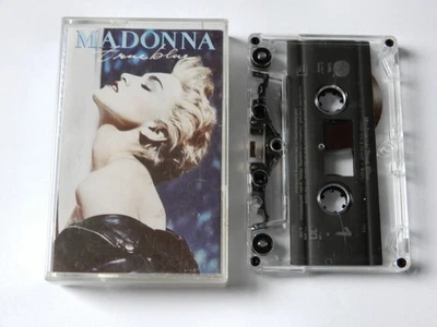 MADONNA - TRUE BLUE 1986 UK CASSETTE TAPE ALBUM PAPA DON'T PREACH,LA ISLA BONITA - Image 1 of 4