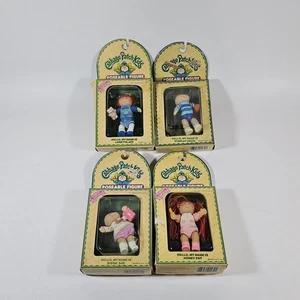 Konvolut 4 Vintage 1984 Cabbage Patch Kids Posable Figur Puppen in OVP - Bild 1 von 5