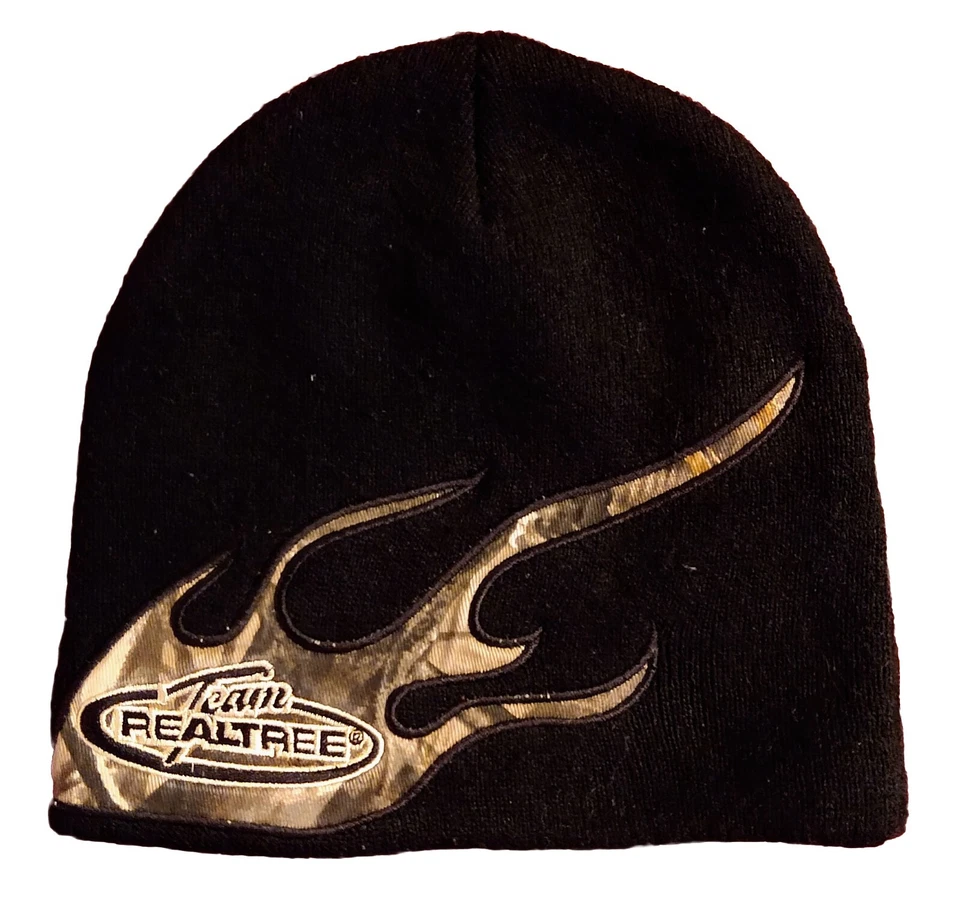 Kids Realtree Black And Camo Toboggan Hat Size Youth - Image 1 of 1