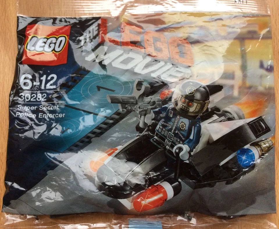NEW *REAL* LEGO THE LEGO MOVIE SUPER SECRET POLICE ENFORCER POLYBAG - 30282 - Image 1 of 1
