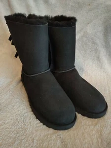 UGG Short Bailey Bow Black Boots. UK Size 10.5. ****BNIB**** - Picture 1 of 12