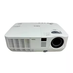 NEC NP-M260X XGA 3LCD 2600 Lumens Projector 2767 Lamp Hours w/ Remote - Picture 1 of 4