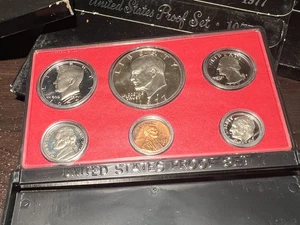 LOT OF 4 SETS - 1977 United States Mint Proof 6 Coin Set  in Orig Govt Pack - Picture 1 of 16