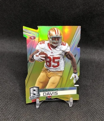 2014 Spectra Vernon Davis /10 GOLD PRIZM COLOR MATCH Die-Cut SSP No. 93 (10/10) - Image 1 of 4