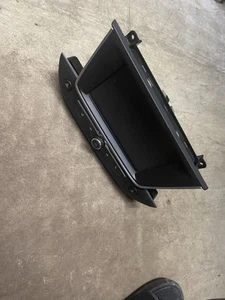 2019-21 VAUXHALL CROSSLAND X SAT NAV DISPLAY AUDIO MUSIC PLAYER UNIT 555343750 - Picture 1 of 6