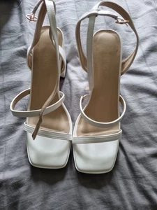 Dream Pairs White Block Heel Shoes square Toe Women’s UK Size 7 - Picture 1 of 7