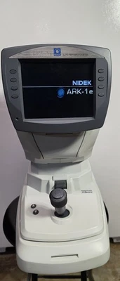 Autorrefractor/queratómetro Nidek ARK-1E Foto 1 de 4