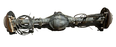 Nissan Titan XD 2016-2019 OEM 5,0 L 2x2 eje trasero diferencial 3,916 engranaje 130 k Foto 1 de 4