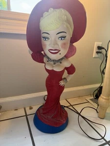 Vintage Mae West Chalk ware Heavy Lamp / Works! Art Deco Style Figural Lamp - Picture 1 of 16