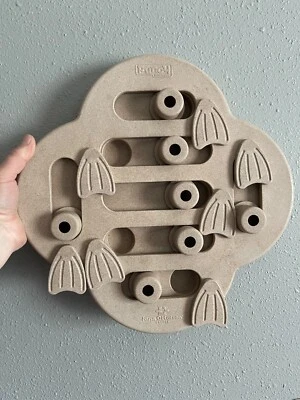 Outward Hound Nina Ottosson Perro Trabajador Puzzle Juego para Cachorros Enriquecimiento  Foto 1 de 4