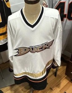 Anaheim Ducks CCM Jersey Francois Beauchemin #23 Hockey Jersey Men’s 2XL - Picture 1 of 11