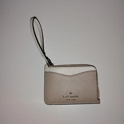 Muñequera pequeña Kate Spade tarjetero cuero granulado rosa claro cremallera en L Foto 1 de 4