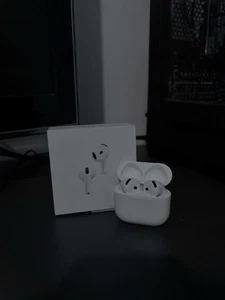 Apple AirPods 4 Cancelación Activa Ruido(2024), Bluetooth®, Estuche carga USB-C - Imagen 1 de 7