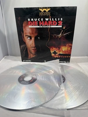 Die Hard 2: Die Harder (Laserdisc) a 1990 action film starring Bruce Willis - Image 1 of 4