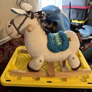 Juguetes B ~ Clippity Clap Mecedor Peluche Rodeo Rocker Caballo - Banjo Rocker - Imagen 1 de 6