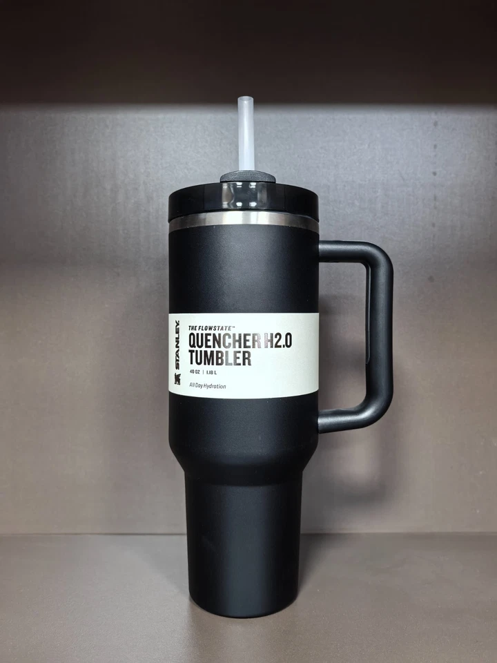 Vaso 40 oz con mango y pajita - Taza aislada al vacío de acero inoxidable/EE. UU. Foto 1 de 1