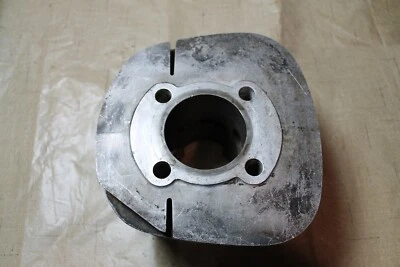 Yamaha DT1 250 1971 cilindro 233-11311-01-00 71 mm diámetro Foto 1 de 4