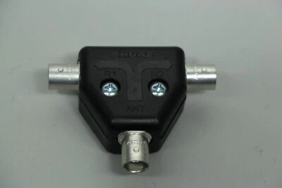 Shure Antenna Signal Splitter - UA221 - Image 1 of 4
