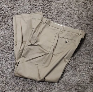 Men's Khaki Tan Pants - Dockers Premium Flat Front Relaxed Fit Size 36/32 - Picture 1 of 6