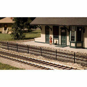 Atlas 774 HO-Scale Hairpin Fence, 35"