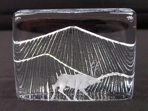 MCM Strombergshyttan Sweden Art Glass Etched Elk & Mountains Paperweight C762 - Picture 1 of 10