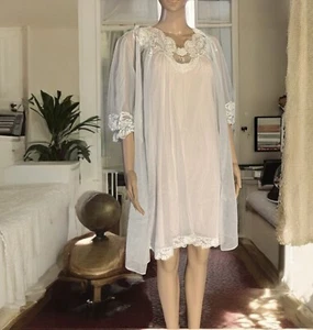 VINTAGE Vanity Fair Sheer Chiffon Peignoir Set Negligee Bridal Lace Sz XS - Picture 1 of 17