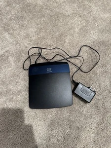 Cisco/Linksys EA3500*Wireless Router*4-Port Switch*GigE*802.11a/b/g/n*Dual Band - Picture 1 of 2