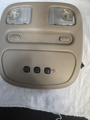 Consola Buick Lesabre 2000-2005 domo mapa luz sobre cabeza - usada en buen estado Foto 1 de 4