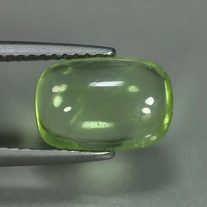 2.70 Cts_Loose Gemstone_100 % Natural Unheated Green Peridot Cabochon_Pakistan - Picture 1 of 3