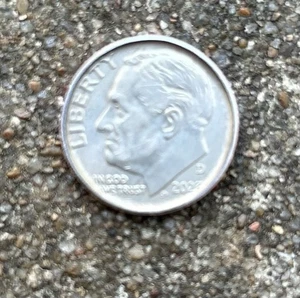 2023 D ROOSEVELT DIME ERROR COIN RAISED RIM BOTH SIDES NO RIDGES - Picture 1 of 4