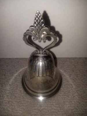 Обеденный колокол из чистого серебра, проколотая ручка, уникальный узор, антикварный, 3,75 дюйма - Изображение 1 из 4
