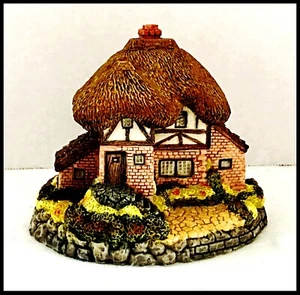 Classic Cottage 5" Country Manor Olde England's Collectible  - Bild 1 von 7