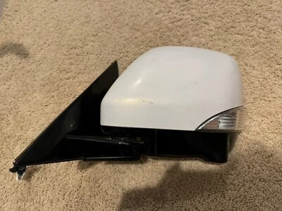 ✅ ESPEJO RETROVISOR IZQUIERDO DEL LADO DEL CONDUCTOR INFINITI QX56 QX80 2011-2017 CON CÁMARA OEM ROTO Foto 1 de 4