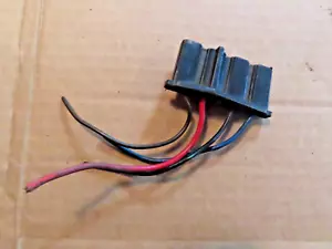 12V EXTERNAL VOLTAGE REGULATOR ALTERNATOR WIRE HARNESS CONNECTOR CORVETTE NOVA - Foto 1 di 2