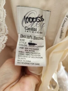 wedding dress - Picture 1 of 3