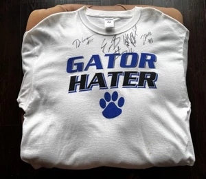 Vintage Kentucky Wildcats Autographed Shirt WALL, COUSINS,BLEDSOE, PATTERSON - Picture 1 of 4