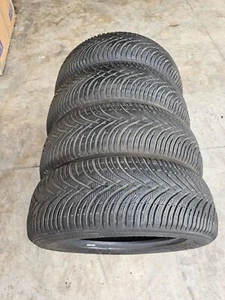 N°4 215/65 R17 99V M+S KLEBER KRISALP HP3 SUV TERMICHE INVERNALI USATE 2022 - Foto 1 di 21