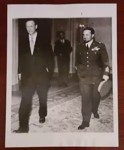 FOTO ORIGINAL 1937 TIPO 1, CHARLES LINDBERGH E ITALO BALBO SE REÚNEN EN ROMA ITALIA - Imagen 1 de 2