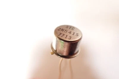 STC VINTAGE 2N5415 (X2) PNP TRANSISTOR FULL LENGTH GOLD LEADS CONTACTS UK STOCK - Image 1 of 4