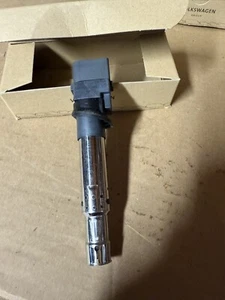 2007 - 2009 AUDI TT QUATTRO 3.2 VW TOUAREG GENUINE IGNITION COIL 022905715A OEM - Picture 1 of 3