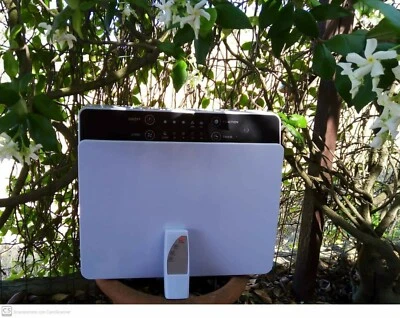 Generatore di ozono con sensore della qualità del tuo ambiente  - Immagine 1 di 4