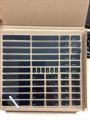Magic Keyboard 13 in 2020 (Macbook Pro 16 in 2019) Common Keycap Kit - Image 1 of 4