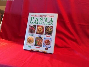 Favorite Brand Name Pasta Collection by Publications International Ltd. Staff... - Imagen 1 de 2